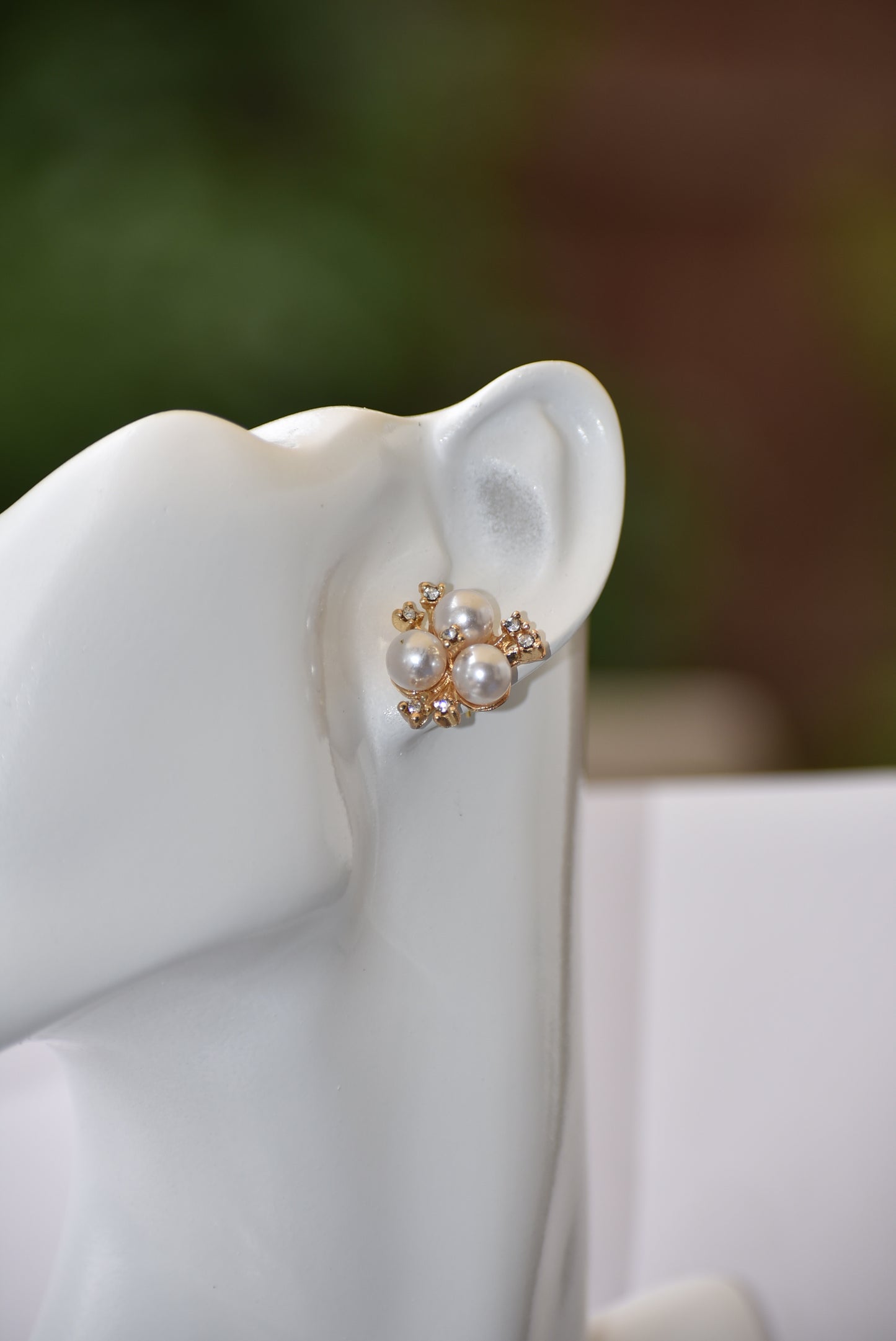 Complete your wedding look with this gorgeous Wedding Collection. These dazzling post earrings crafted with hypoallergenic pearl and crystal accents will look perfect with any wedding dress. Perfect for the mother of the bride/groom or grandmother of the family.