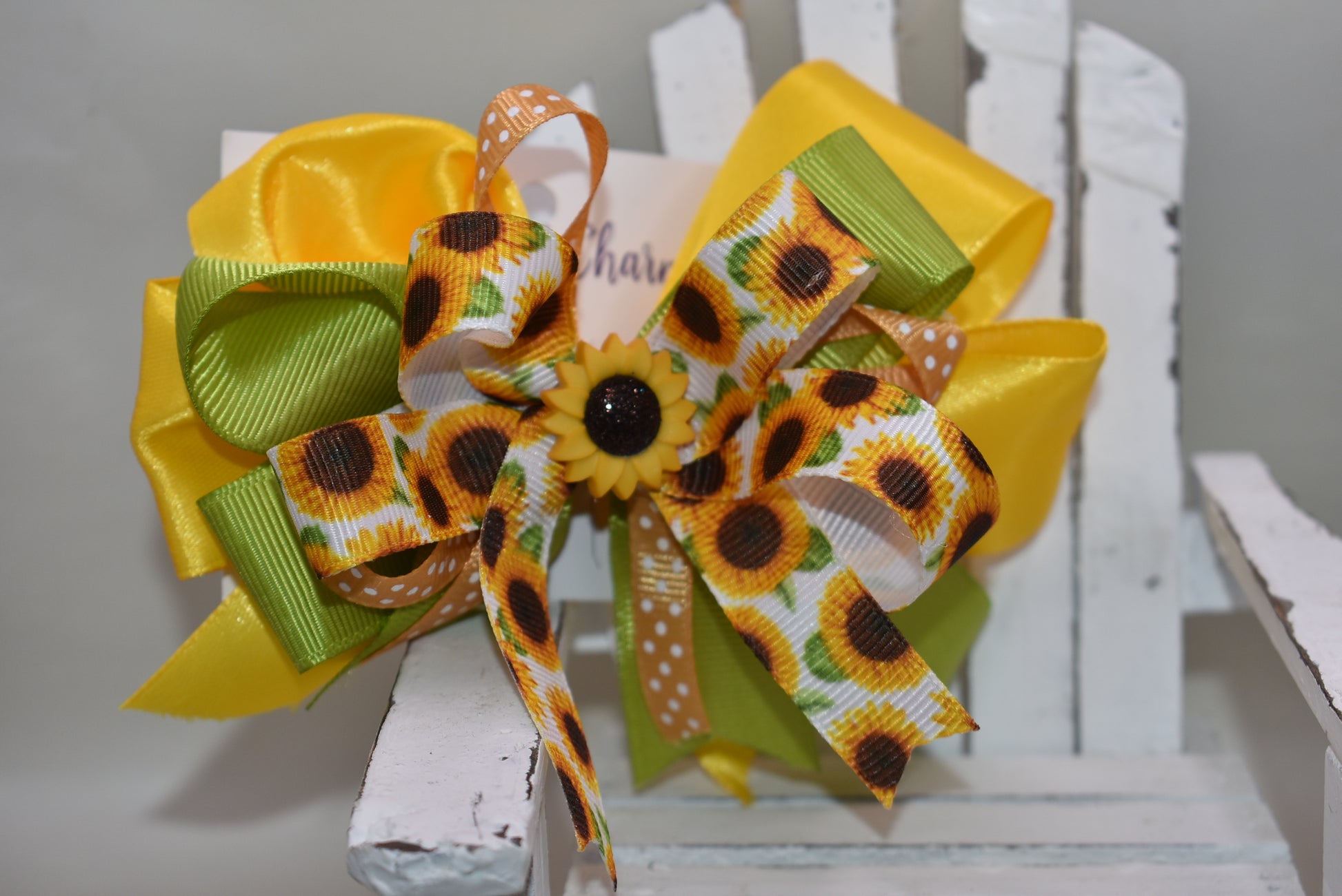 Add a burst of sunshine to your look with this super cute layered ribbon clip! Featuring a charming sunflower motif topped with a delightful sunflower charm, it’s perfect for brightening any outfit. The wrapped alligator clip ensures a secure hold while keeping your style fresh and fun. 🌻✨ Perfect for those who love a playful touch!