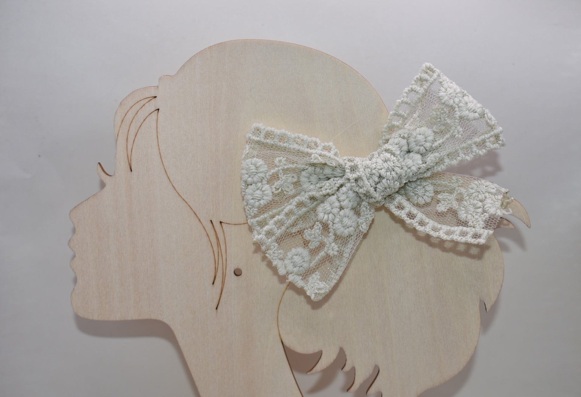 Elevate your style with this charming duo of celery green lace bows! Perfect for adding a touch of whimsy to hairstyles, gifts, or creative projects, these delicate bows feature intricate lace detailing that brings elegance and fun together. Whether you're dressing up for a special occasion or just want to sprinkle a little extra charm into your everyday look, this set of 2 gives you double the adorable possibilities. Soft, sophisticated, and oh-so-pretty!